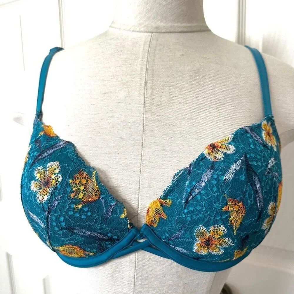 Victoria Secret Pink blue floral Date push up bra
